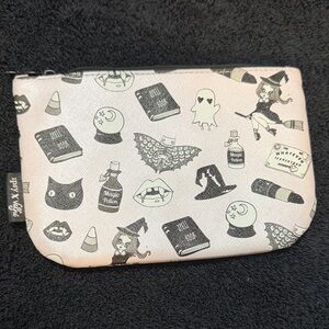 Ipsy x Valfre pouch :)
